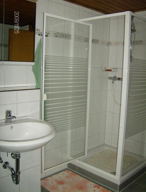 Gaestehaus Terrana Wathlingen الغرفة الصورة